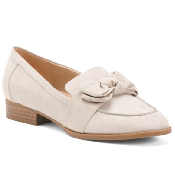 NWT Bandolino Women's Lindio2 Loafer Light Natural Bow Slip on Dress Shoes - Picture 1 of 11